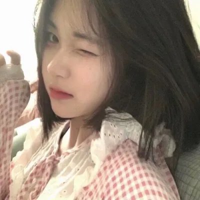 满船春色